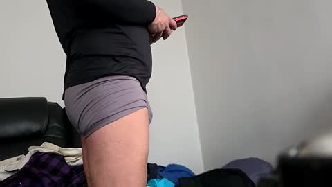 hotrox6942 online show from April 16, 10:34 pm