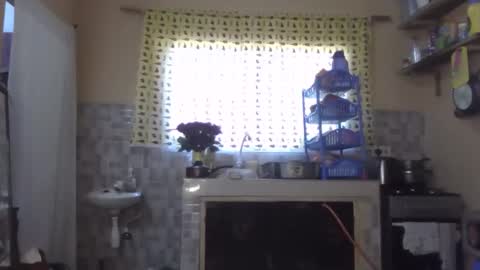 Snapshot of hotsassyqueen219667 chatting on April 24, 9:56 am Kichuna online show from April 24, 9:56 am