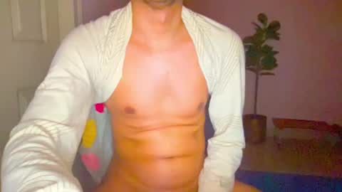 Snapshot of hotsexythighs chatting on January 8, 3:42 am Jack online show from January 8, 3:42 am