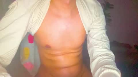 Snapshot of hotsexythighs chatting on February 14, 9:11 pm Jack online show from February 14, 9:11 pm