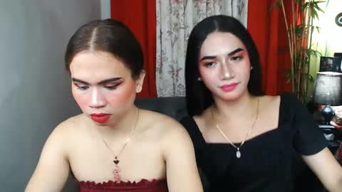 Snapshot of hotsinfulbabes_savana chatting on May 22, 12:00 pm Savana olala online show from May 22, 12:00 pm