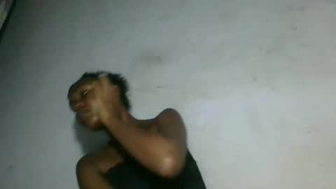 Snapshot of hotskinny98 chatting on February 28, 8:32 pm hotskinny98 online show from February 28, 8:32 pm