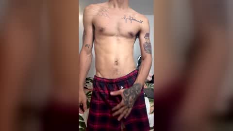 Snapshot of hotsteel420 chatting on May 23, 5:28 pm hotsteel420 online show from May 23, 5:28 pm