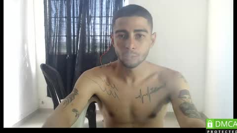 Snapshot of hotsteel420 chatting on May 31, 1:40 pm hotsteel420 online show from May 31, 1:40 pm