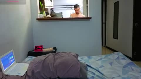 Snapshot of hotstud_999 chatting on June 23, 2:09 am Andres online show from June 23, 2:09 am