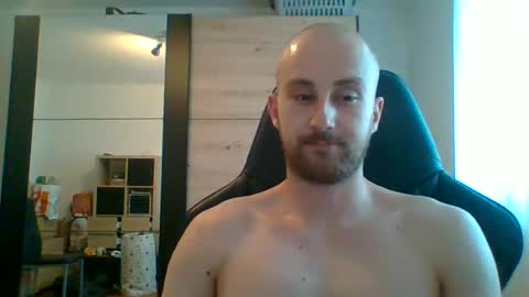 Snapshot of hotswissboy98 chatting on June 29, 5:46 pm hotswissboy98 online show from June 29, 5:46 pm