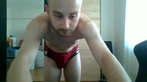 Snapshot of hotswissboy98 chatting on July 2, 6:36 pm hotswissboy98 online show from July 2, 6:36 pm