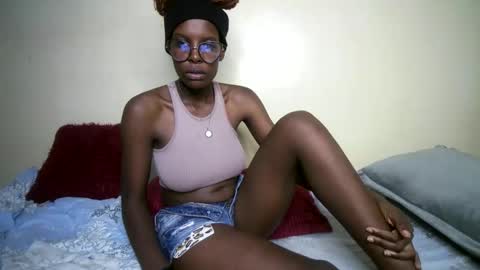 Snapshot of hott_asss chatting on May 13, 8:38 pm hott_asss online show from May 13, 8:38 pm
