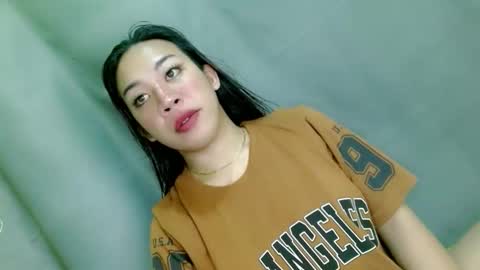 jelaigrande  online show from February 15, 10:36 am