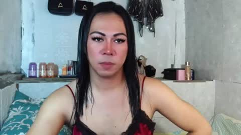 Snapshot of hott_summerr chatting on July 8, 5:12 am Alex Summer online show from July 8, 5:12 am