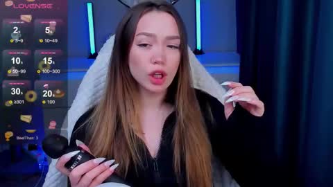 hello Im Eva online show from January 17, 6:33 pm