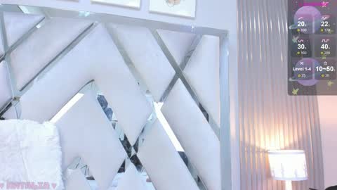 Snapshot of hottest_mature chatting on May 15, 11:34 pm Natalia online show from May 15, 11:34 pm
