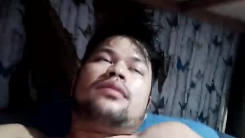 HottestPinoy32 online show from May 2, 3:06 pm