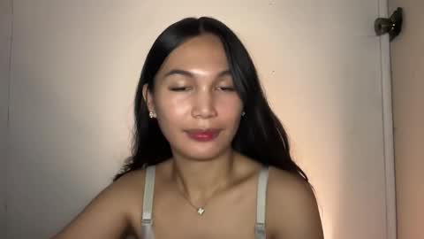 Snapshot of hottie_amari chatting on April 9, 4:12 pm Amari online show from April 9, 4:12 pm