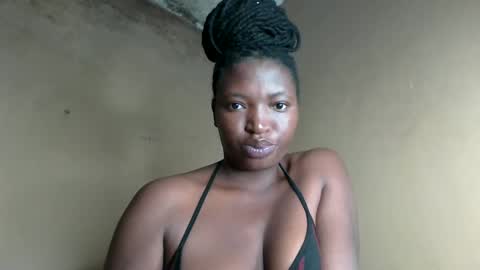 Snapshot of hottie_amor chatting on May 27, 12:24 pm AMOR online show from May 27, 12:24 pm