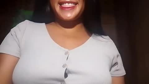 Snapshot of hottie_mama2022 chatting on July 27, 7:21 pm Lyn online show from July 27, 7:21 pm