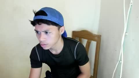 Snapshot of hottie_migs chatting on May 19, 8:48 pm hottie_migs online show from May 19, 8:48 pm