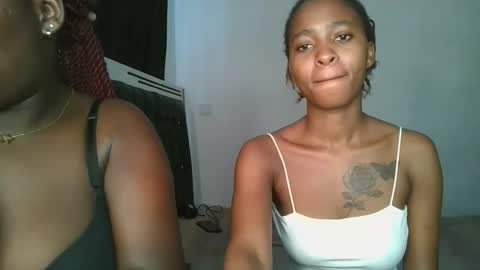 Snapshot of hottie_mistie chatting on April 17, 9:45 am hottie_mistie online show from April 17, 9:45 am
