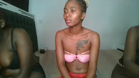 Snapshot of hottie_mistie chatting on April 25, 1:41 pm hottie_mistie online show from April 25, 1:41 pm