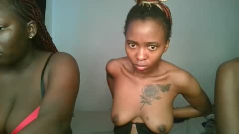 Snapshot of hottie_mistie chatting on May 13, 8:01 am hottie_mistie online show from May 13, 8:01 am