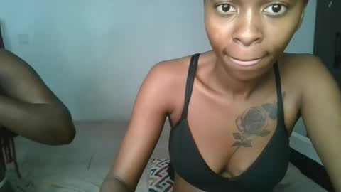 Snapshot of hottie_mistie chatting on May 25, 7:47 am hottie_mistie online show from May 25, 7:47 am