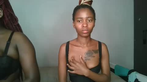 Snapshot of hottie_mistie chatting on May 25, 7:53 pm hottie_mistie online show from May 25, 7:53 pm