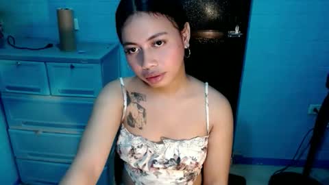 N I C A online show from April 19, 3:44 pm