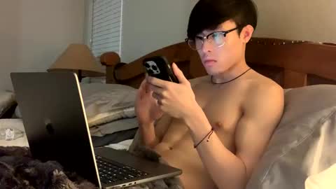 hottiewithabody101 online show from February 18, 3:52 pm