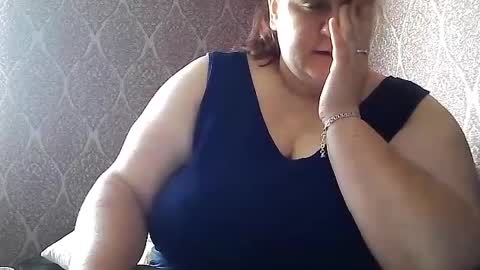 Snapshot of hottinaseksi chatting on July 17, 6:31 am HotTinaSeksi online show from July 17, 6:31 am