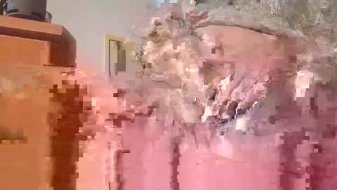 Snapshot of hottinrh2 chatting on May 3, 7:53 pm hottinrh2 online show from May 3, 7:53 pm
