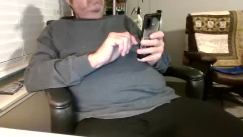 Hottop 1981 online show from December 14, 2:45 am