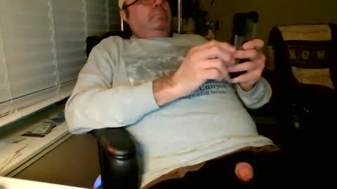 Hottop 1981 online show from February 4, 12:40 am