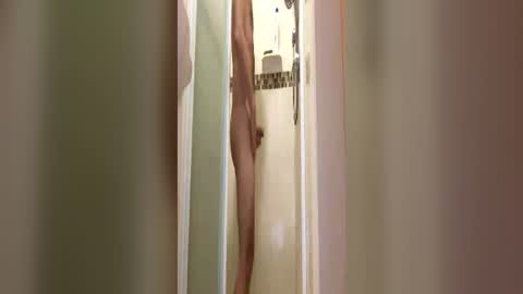Snapshot of hottt_stuff23 chatting on June 15, 11:01 am Greek godess online show from June 15, 11:01 am