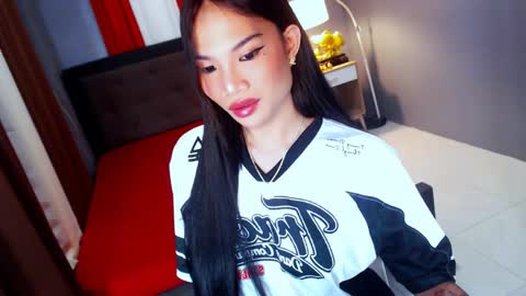 Hi i am Jane half vietnamese and half pinay and would like to meet good person here XOXO online show from April 15, 6:26 pm