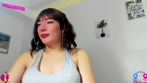 Snapshot of hottycrishinaxx chatting on January 11, 7:06 am crishinahotty online show from January 11, 7:06 am