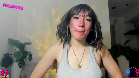 Snapshot of hottycrishinaxx chatting on January 27, 9:13 am crishinahotty online show from January 27, 9:13 am