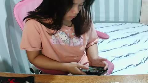 Snapshot of hottypinay300716 chatting on June 6, 8:02 pm hottypinay300716 online show from June 6, 8:02 pm