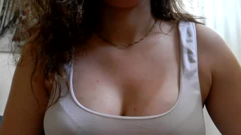 Snapshot of hotwinterxx chatting on July 2, 6:19 am Hotwixx online show from July 2, 6:19 am