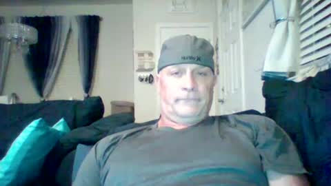 hotyummycock69 online show from September 12, 12:44 am