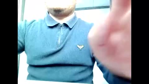 Snapshot of houskji8 chatting on September 30, 7:35 am houskji8 online show from September 30, 7:35 am