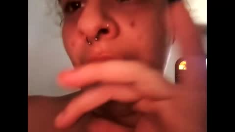 howarudoing online show from February 4, 6:14 pm