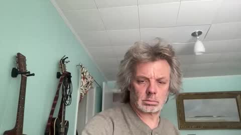 howlingatnothing online show from November 29, 2:42 pm