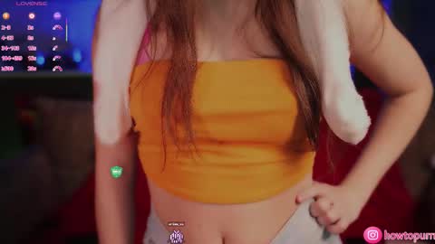 Mia online show from November 19, 5:46 pm