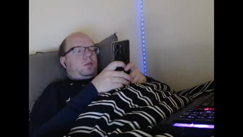 Snapshot of hoyboydkk chatting on April 24, 5:43 am Christian online show from April 24, 5:43 am