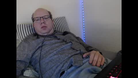 Snapshot of hoyboydkk chatting on April 30, 6:31 am Christian online show from April 30, 6:31 am