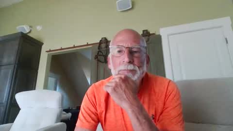Snapshot of hp58 chatting on April 26, 12:36 pm hp58 online show from April 26, 12:36 pm