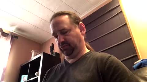 Snapshot of hpoker chatting on March 11, 12:39 pm hpoker online show from March 11, 12:39 pm