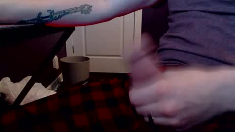 hrnysoldier92 online show from February 27, 6:02 am