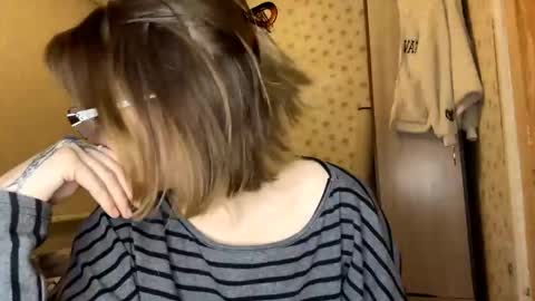 hsiuscherich online show from January 8, 5:15 pm