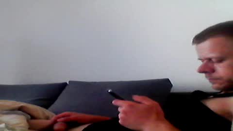 Snapshot of hubikush22 chatting on June 7, 6:39 am hubikush22 online show from June 7, 6:39 am